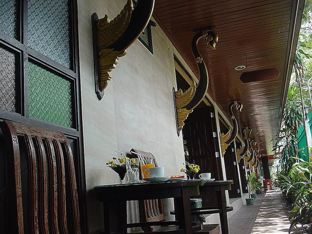Oyo 434 Boonsiri Place Hotel Bangkok Exterior foto
