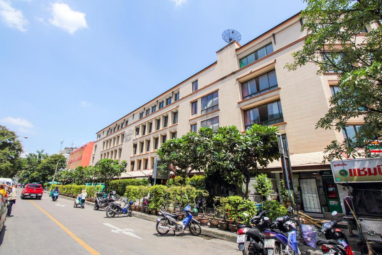 Oyo 434 Boonsiri Place Hotel Bangkok Exterior foto